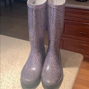 Ugh rain boots